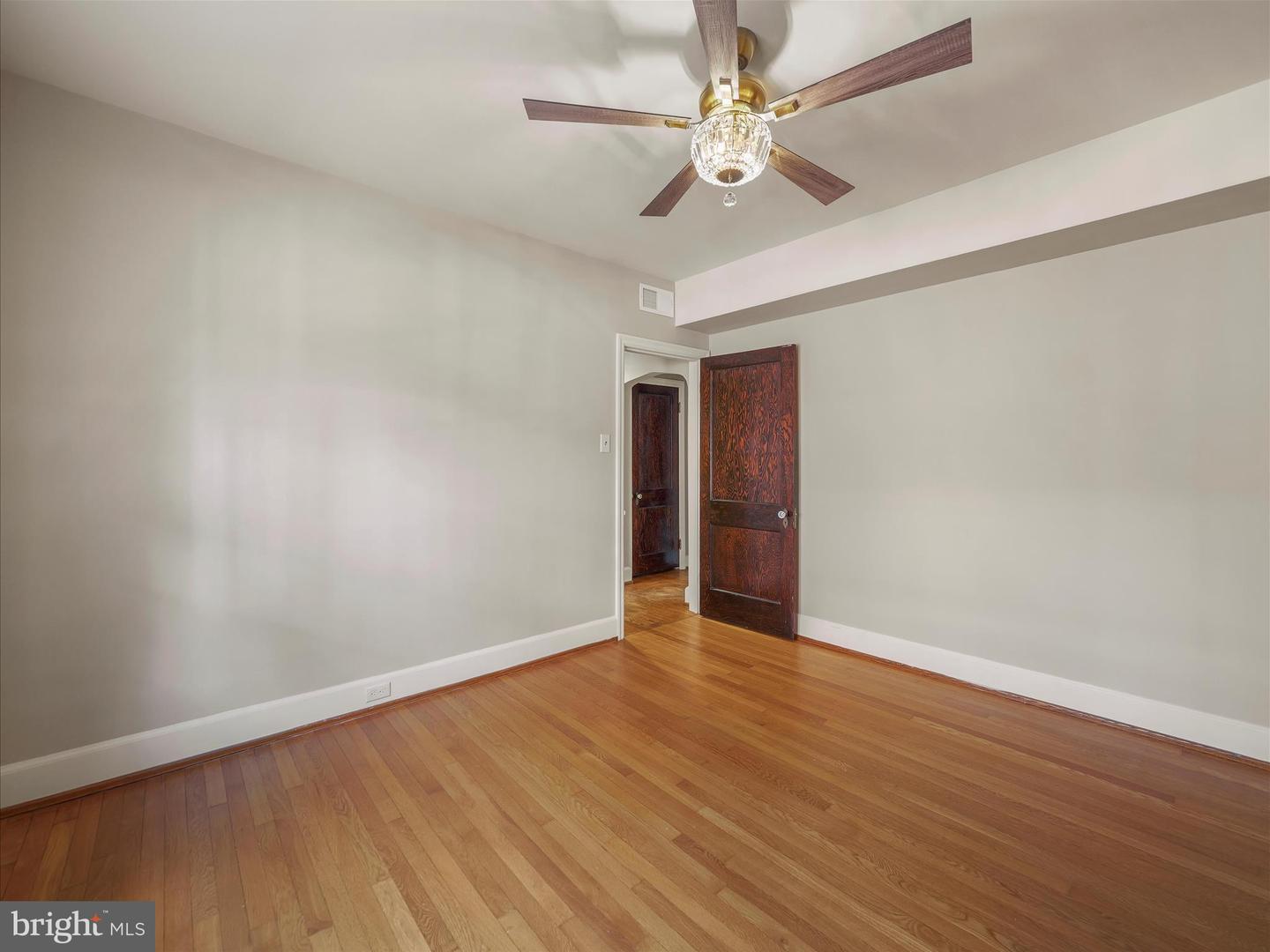 120 E Irvin Ave Property Photo 31