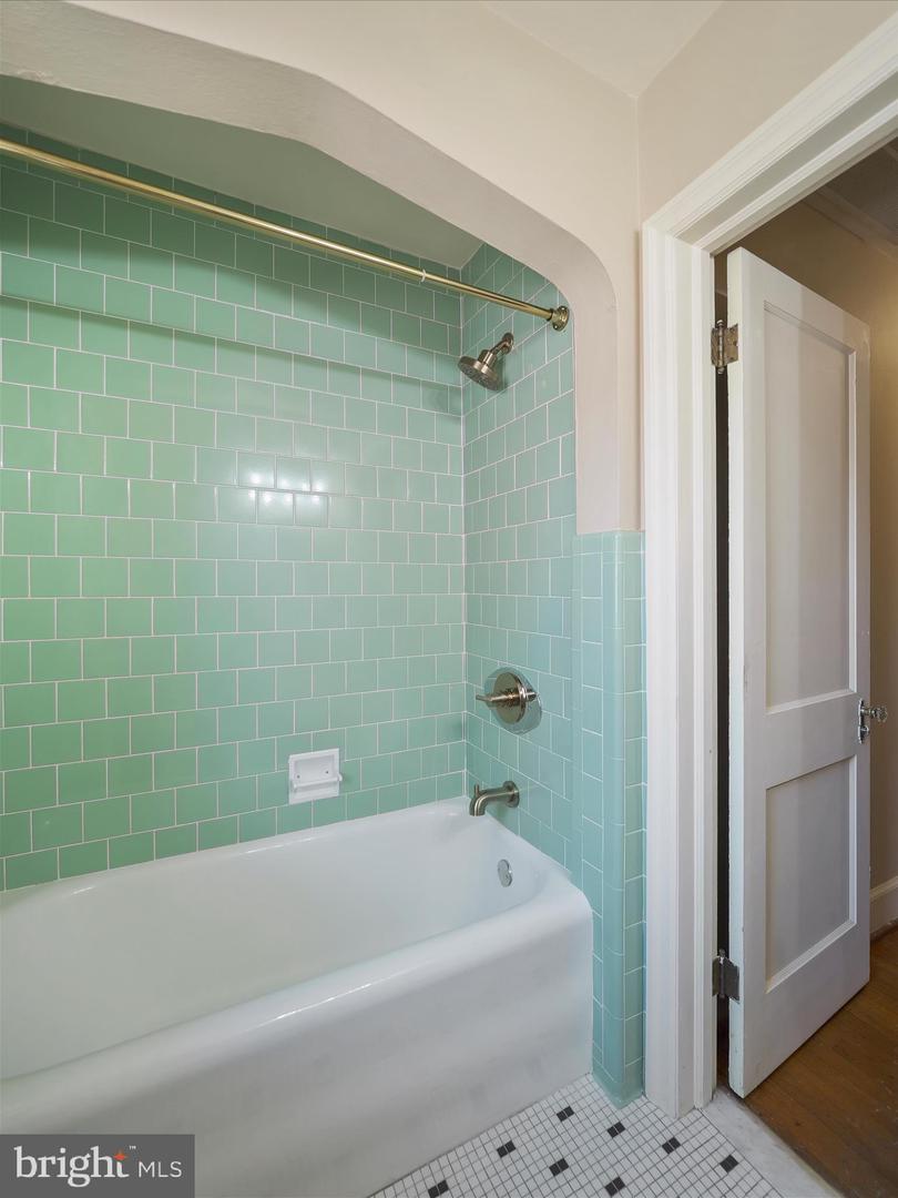120 E Irvin Ave Property Photo 51