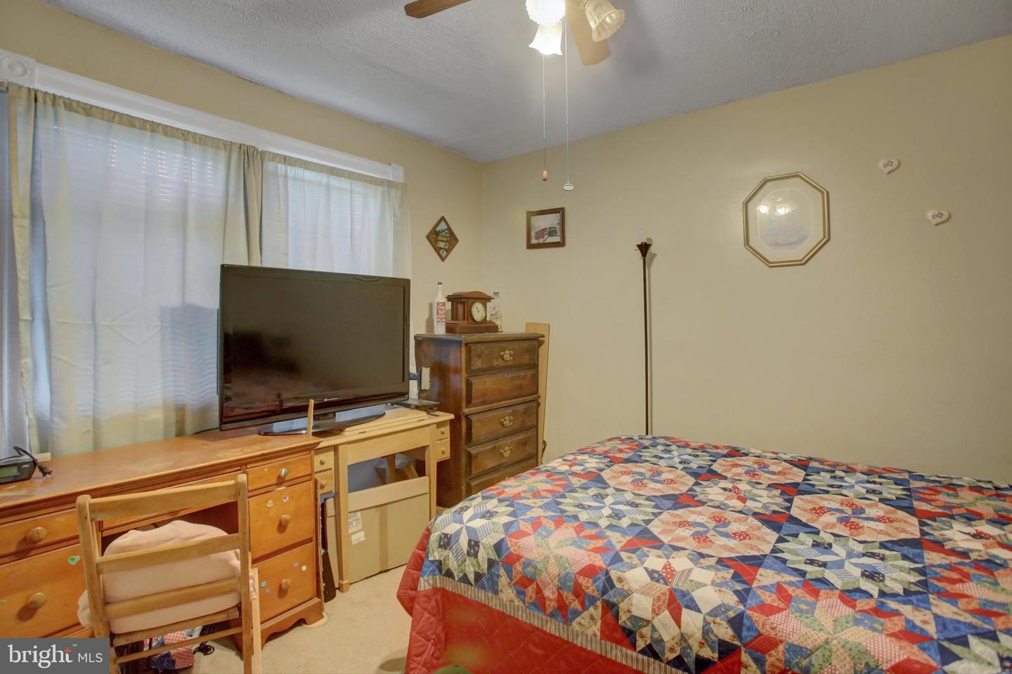 416 Guilford Ave Property Photo 8