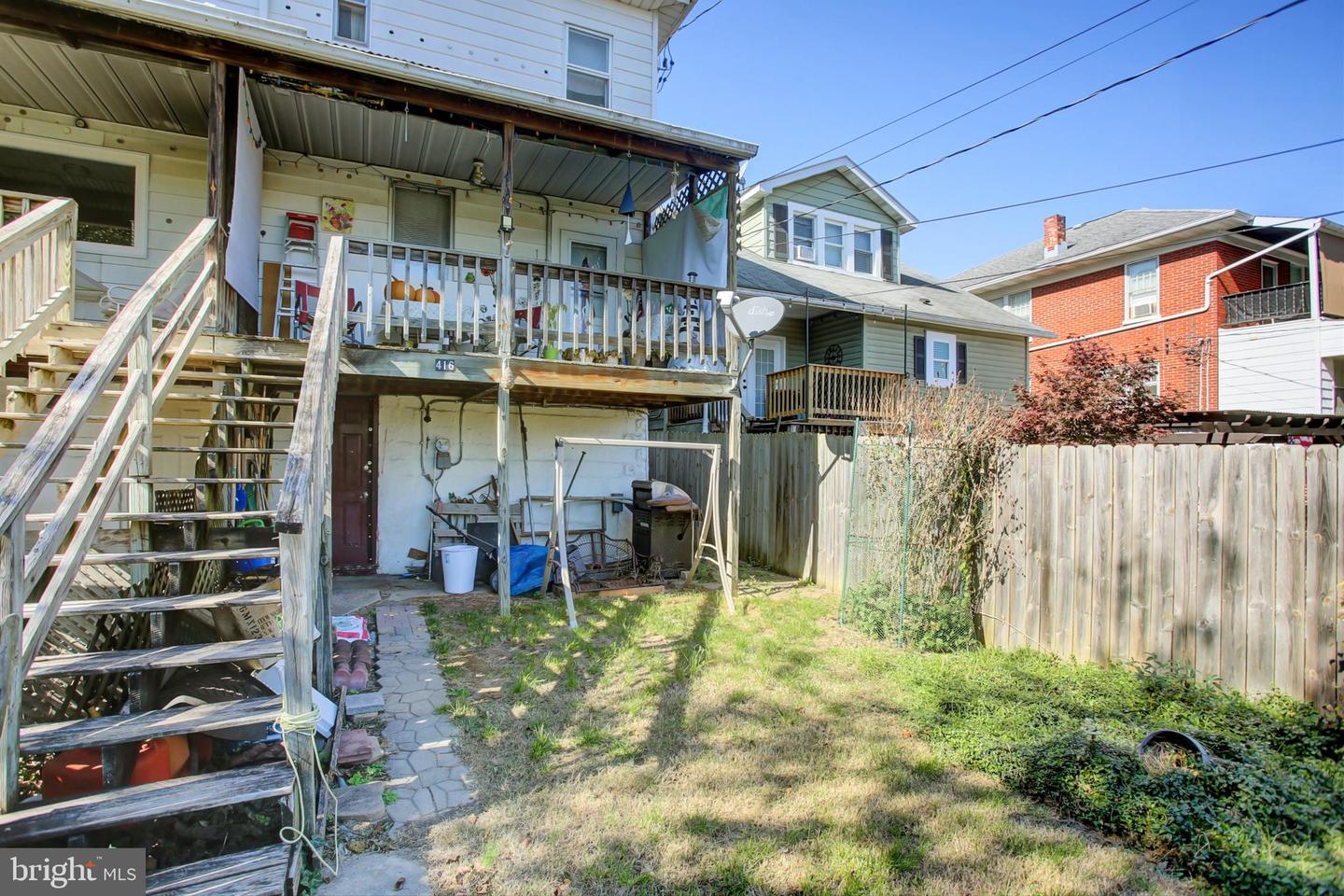 416 Guilford Ave Property Photo 9