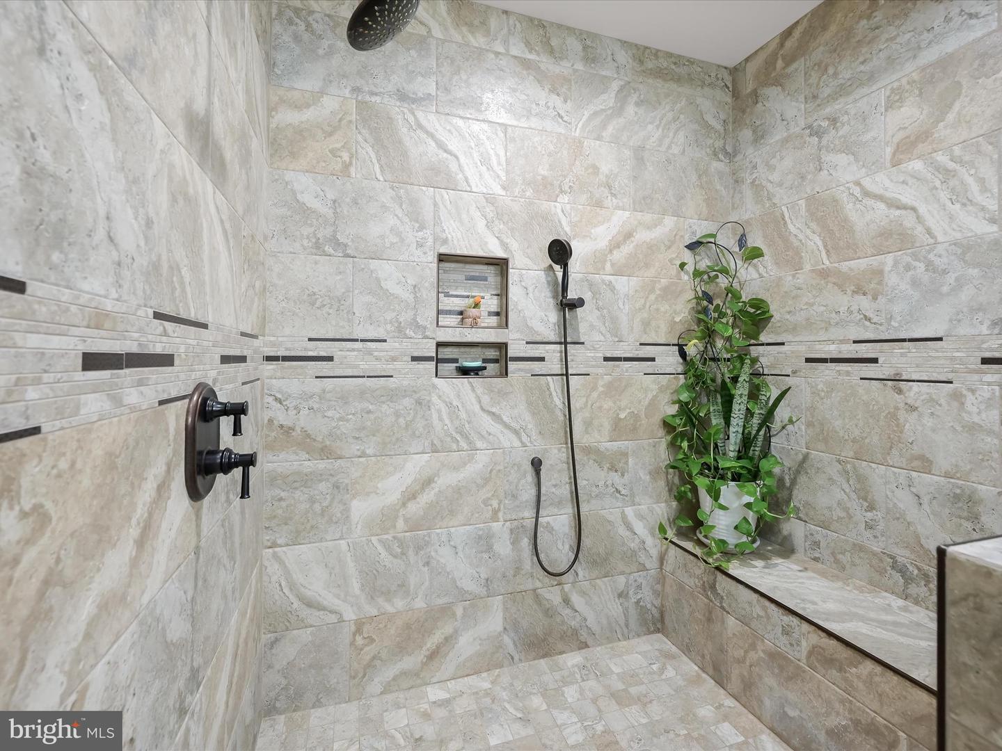 13315 Diamond Pointe Dr Property Photo 5