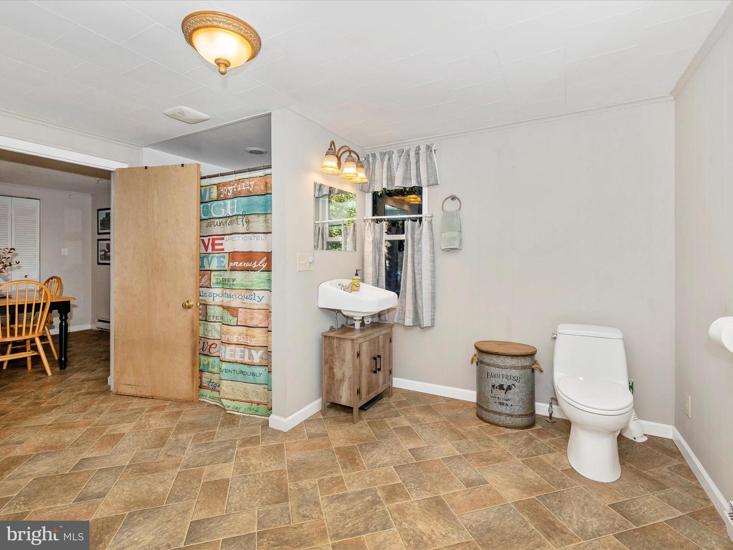 22705 Jefferson Blvd Property Photo 16