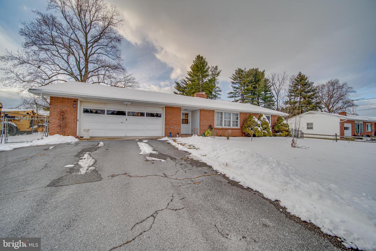 7528 Sharpsburg Pike Property Photo 1