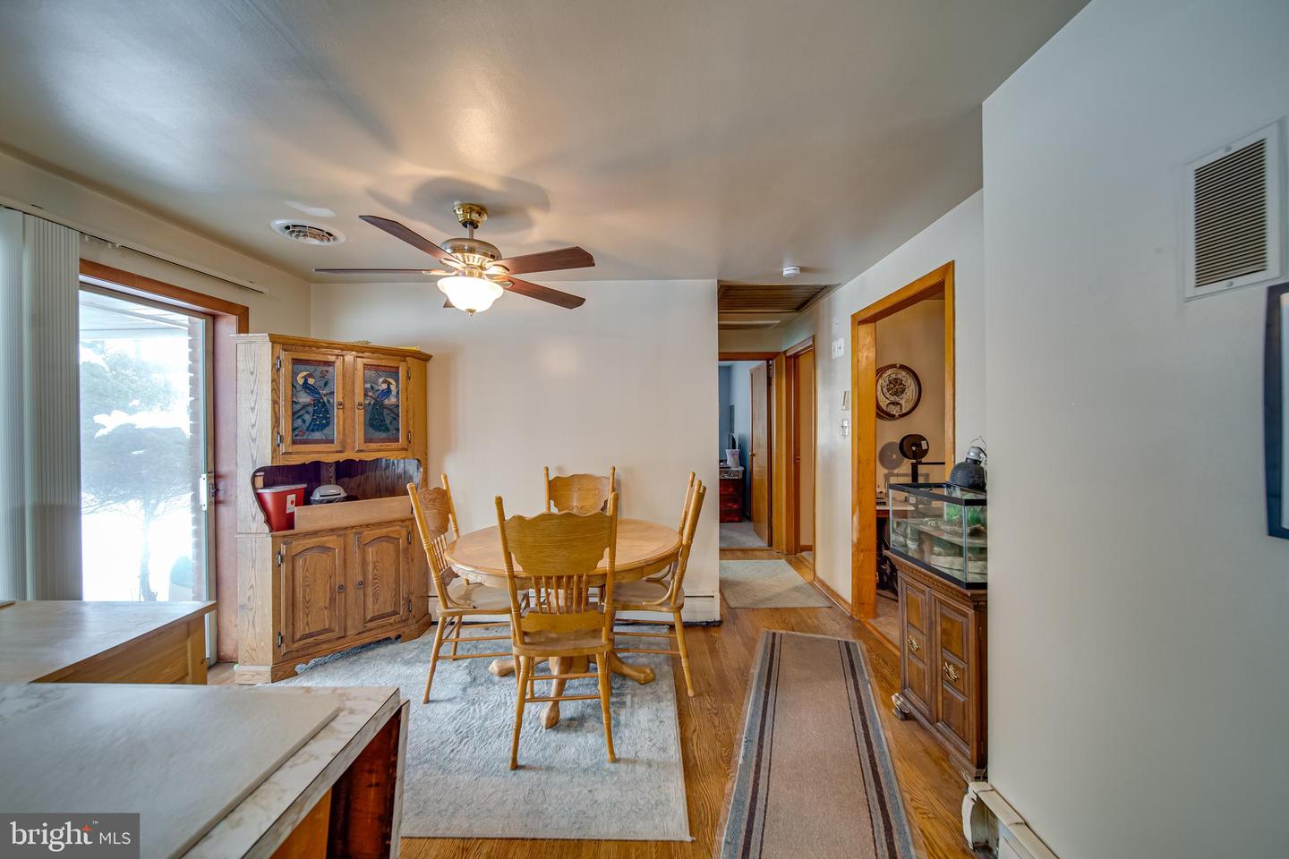 7528 Sharpsburg Pike Property Photo 3