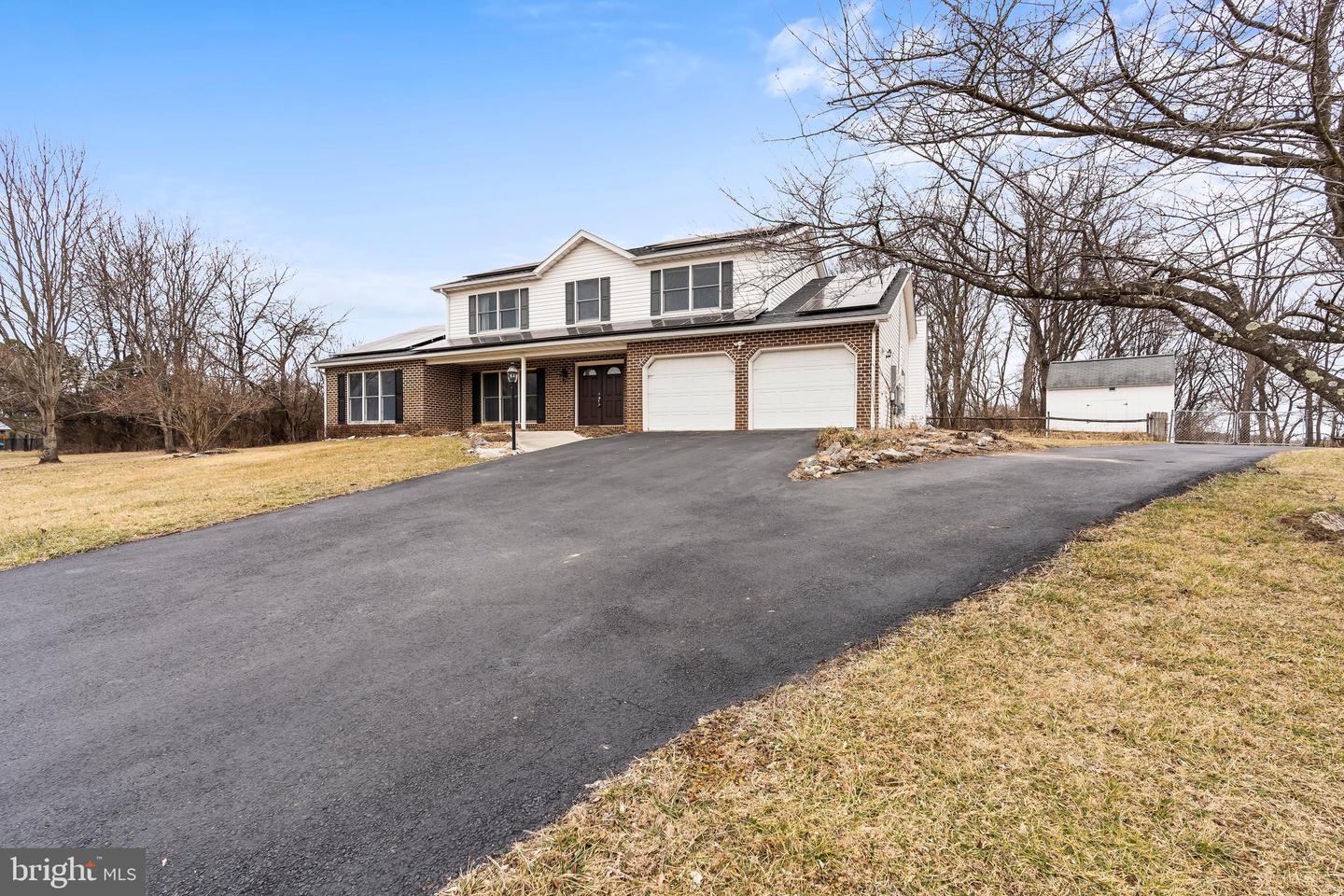 16208 River Bend Ct Property Photo