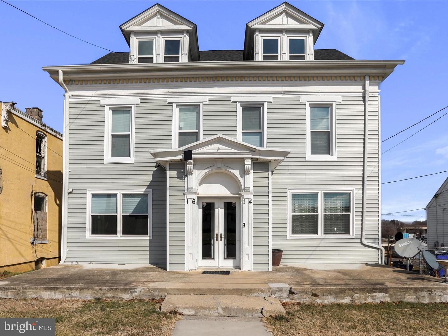 16 Snyder Ave #1st Floor Property Photo