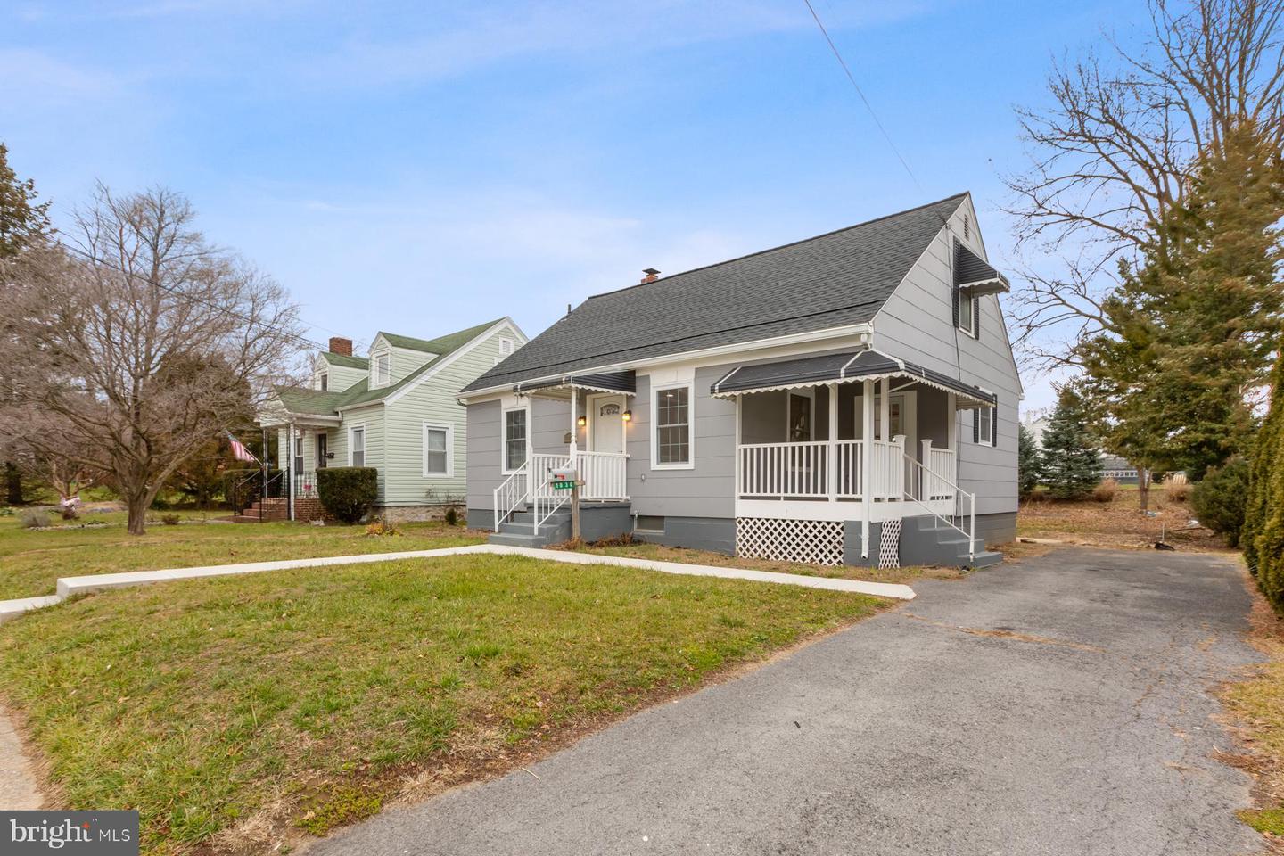 1030 Salem Ave Property Photo
