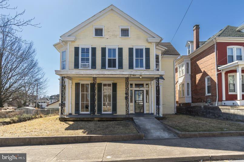 43 Wayside Ave Property Photo 1