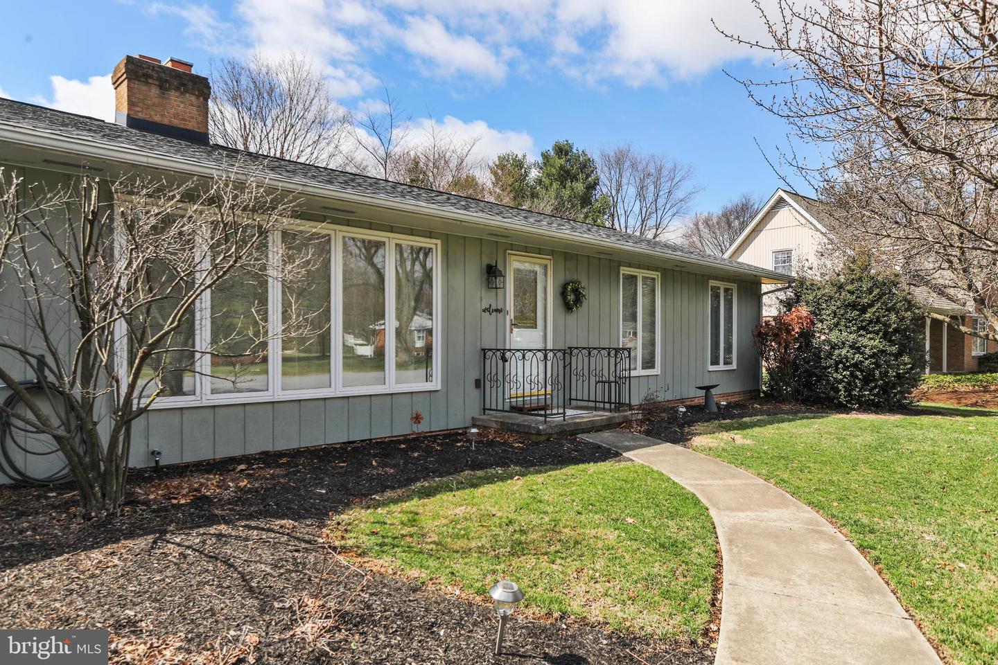 19523 Spring Valley Dr Property Photo 5