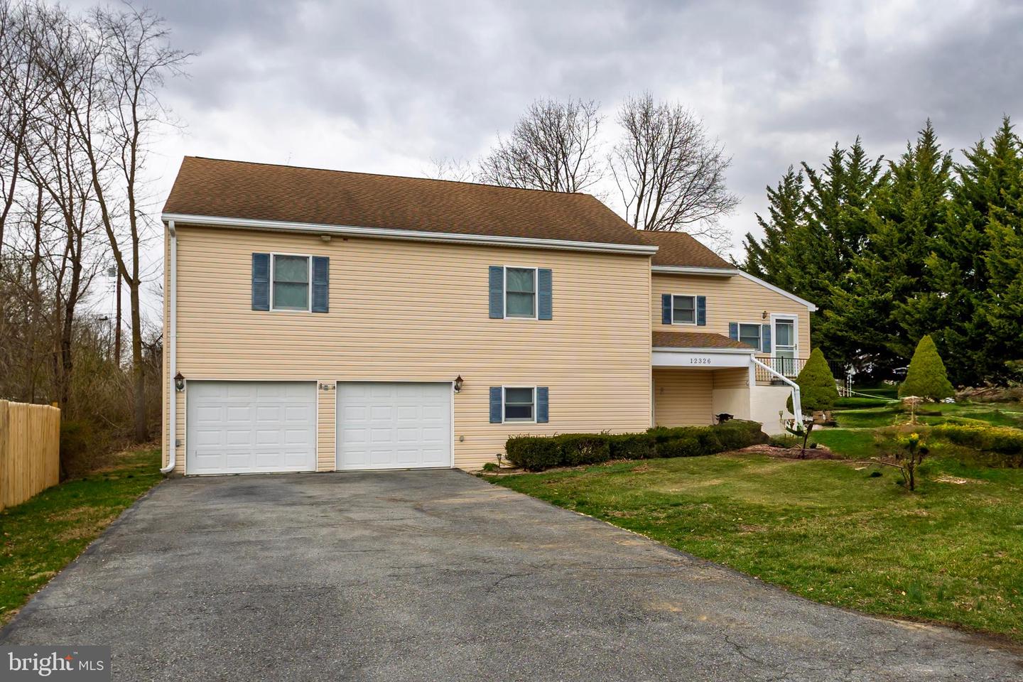 12326 Delwood Ave Property Photo 1