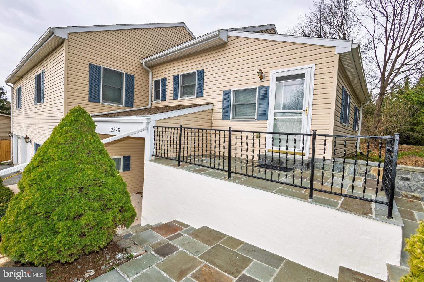 12326 Delwood Ave Property Photo 5