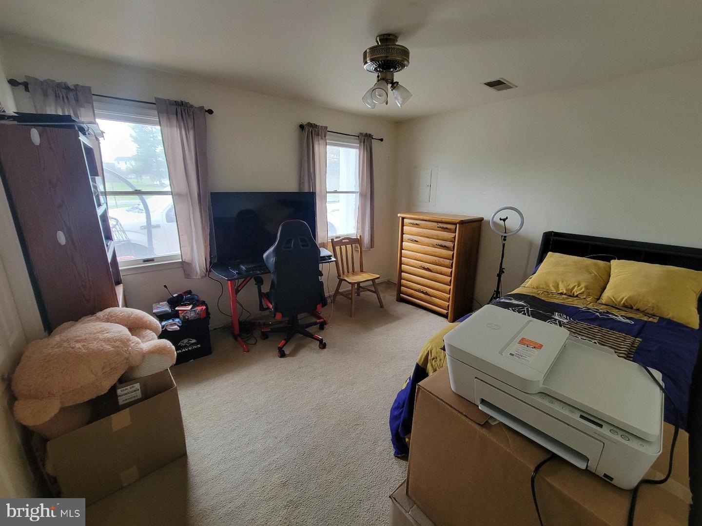 648-650 E Wilson Blvd Property Photo 19