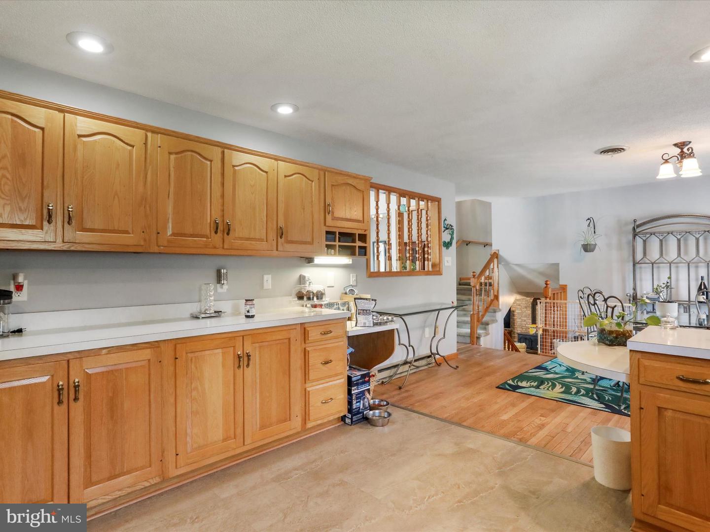 16710 Sterling Rd Property Photo 13