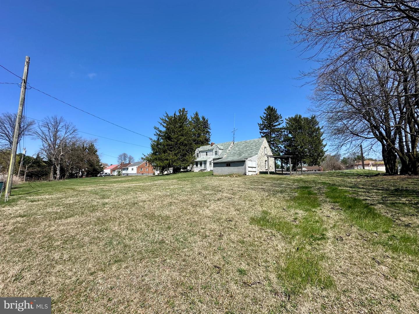 1619 Dual Hwy Property Photo 6