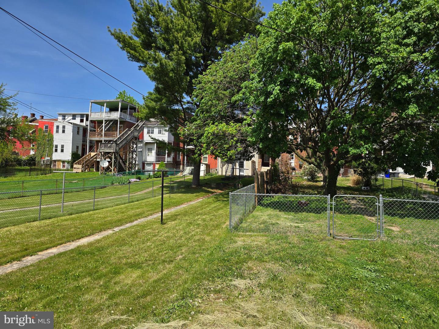 51 East Ave Property Photo 2