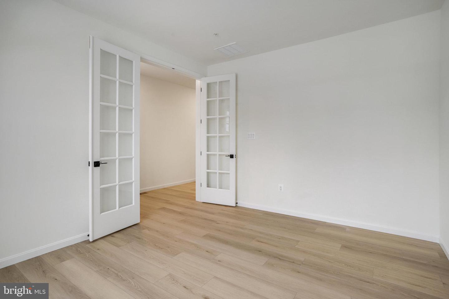 10030 Wilkes Property Photo 10