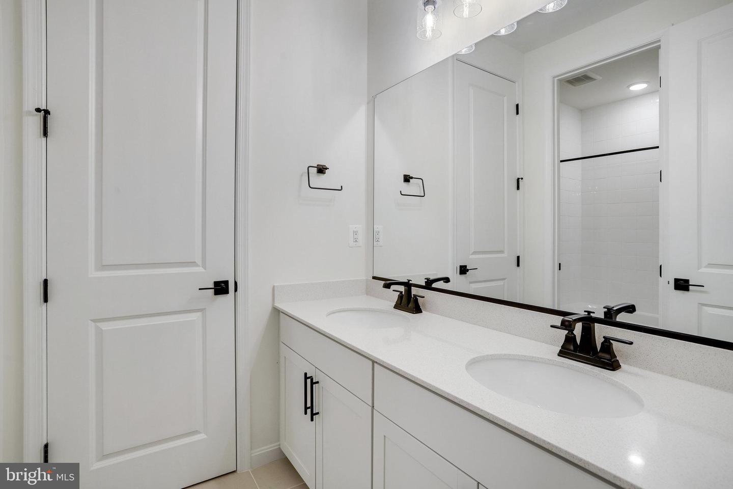 10030 Wilkes Property Photo 12