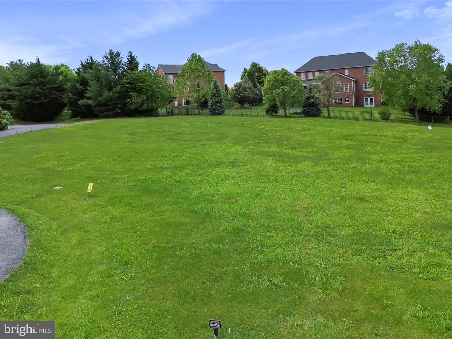 20505 Shaheen Ln Property Photo 4