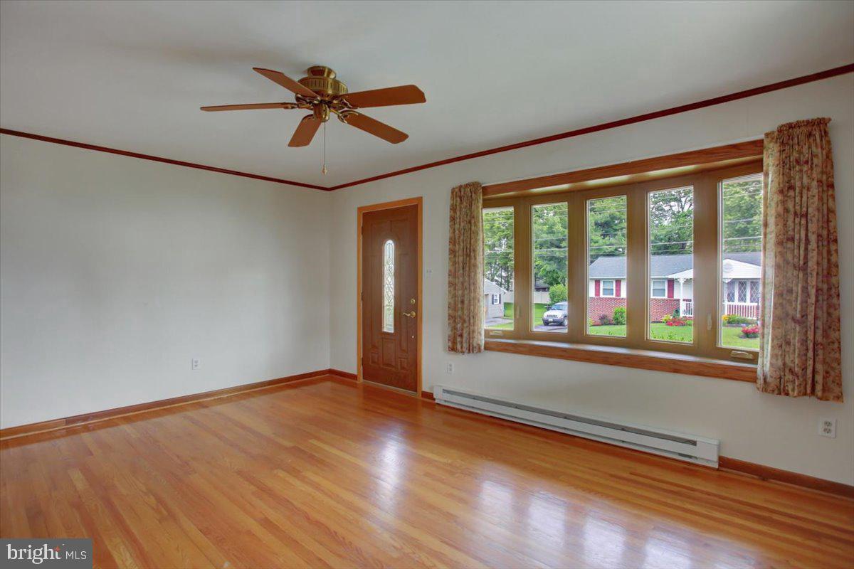 206 Young Ave Property Photo 12