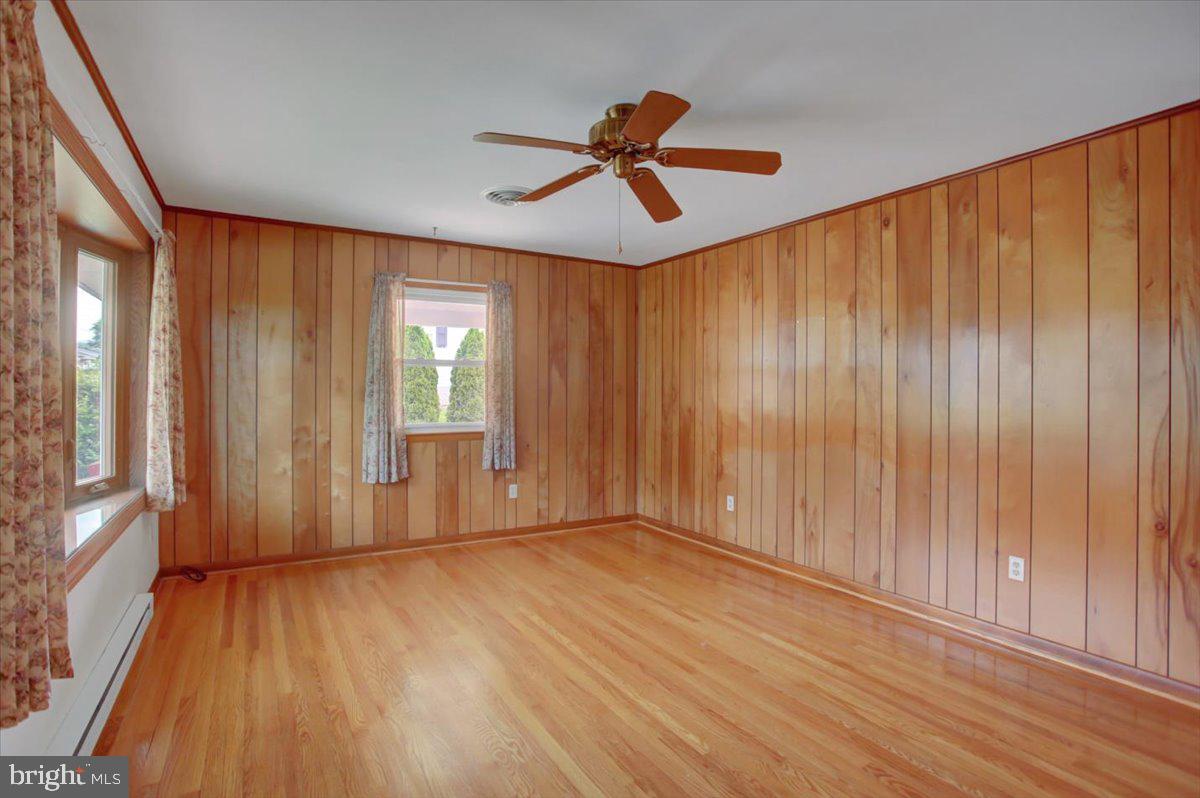 206 Young Ave Property Photo 14