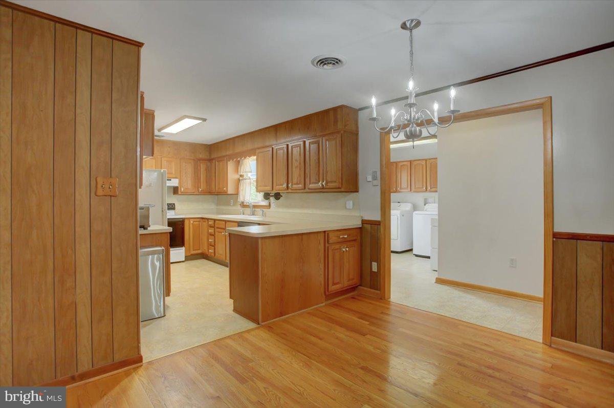 206 Young Ave Property Photo 20