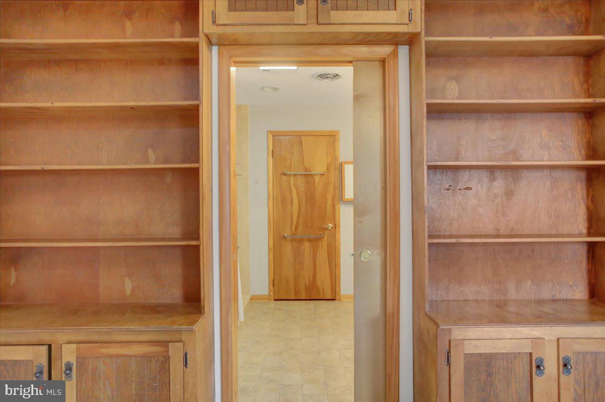206 Young Ave Property Photo 25