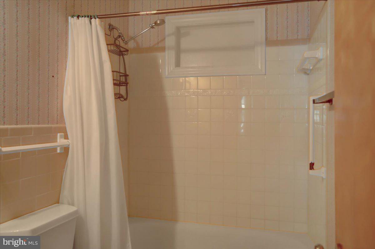 206 Young Ave Property Photo 29