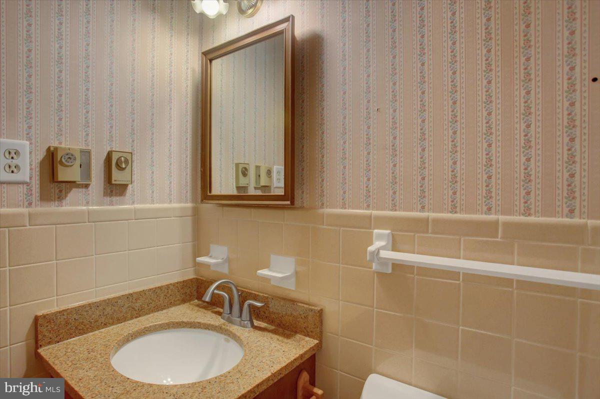 206 Young Ave Property Photo 33