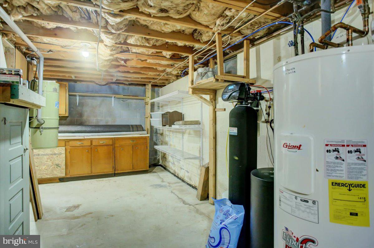 206 Young Ave Property Photo 43