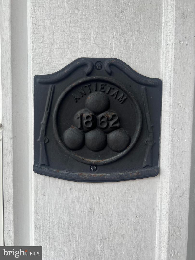 117 E Main St Property Photo 10