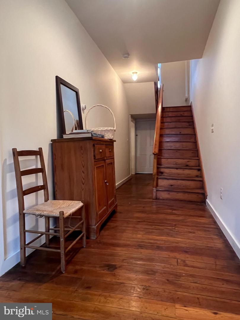 117 E Main St Property Photo 12