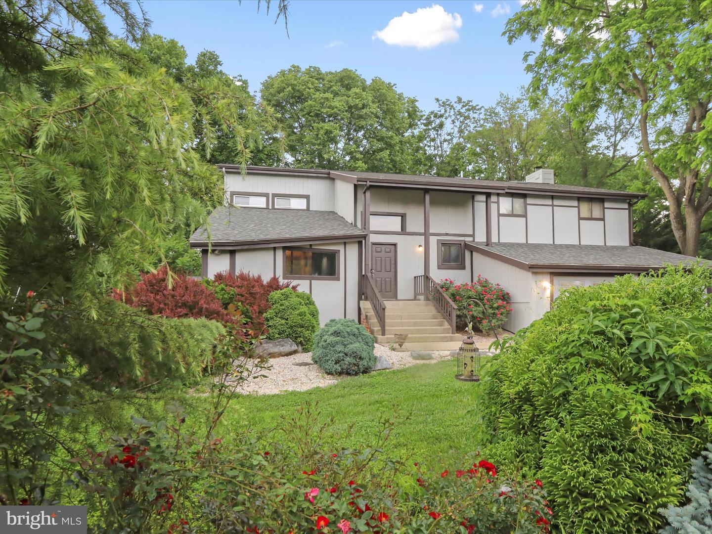 11815 Oriole Dr Property Photo 3