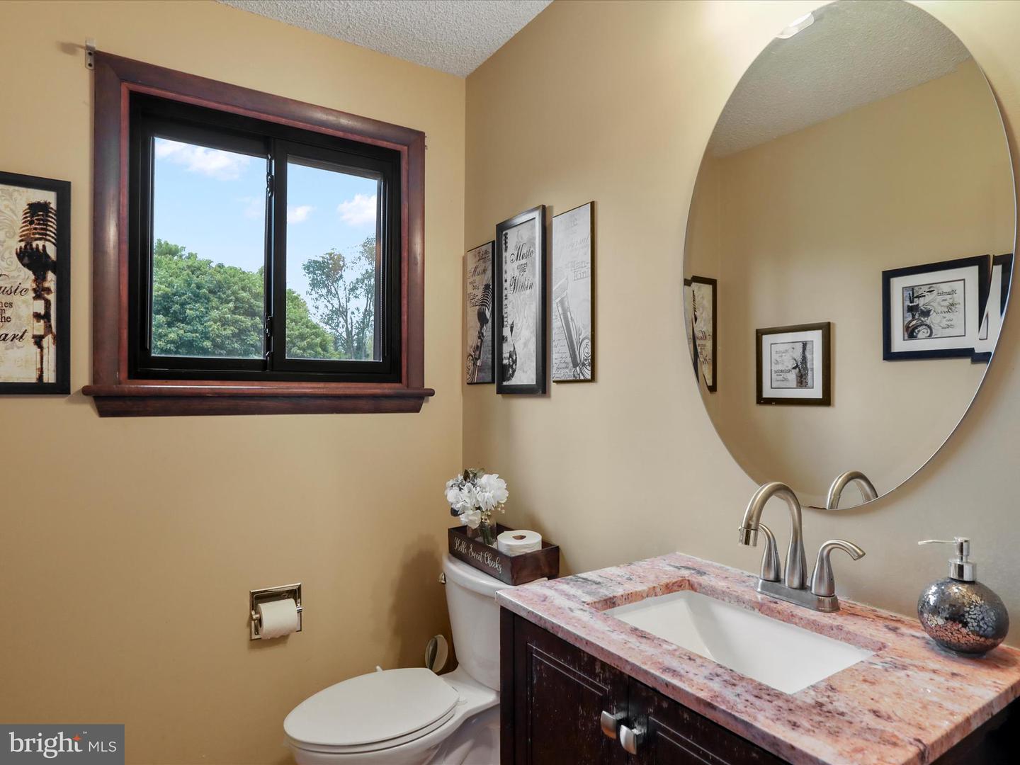 11815 Oriole Dr Property Photo 7