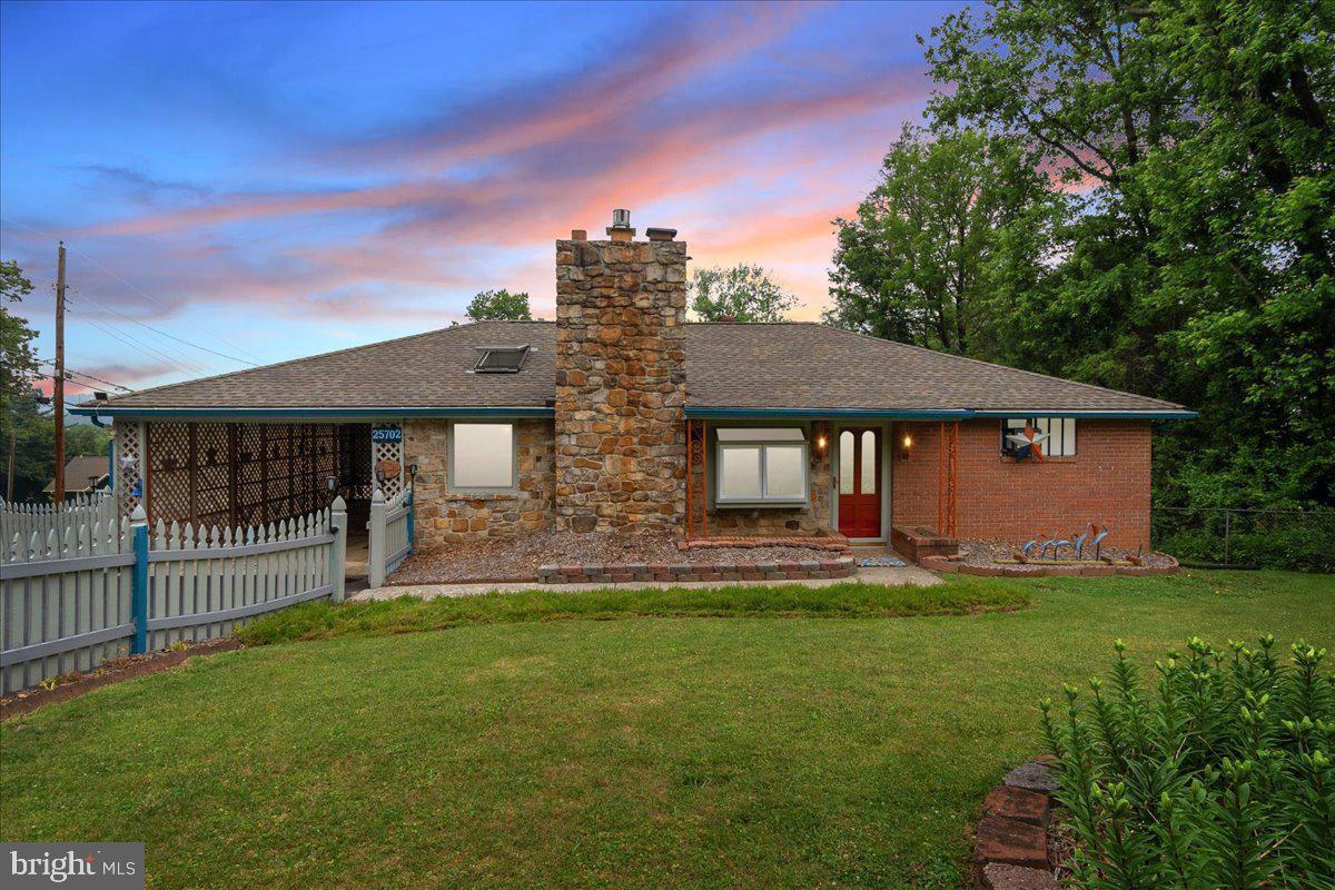 25702 Military Rd Property Photo 1