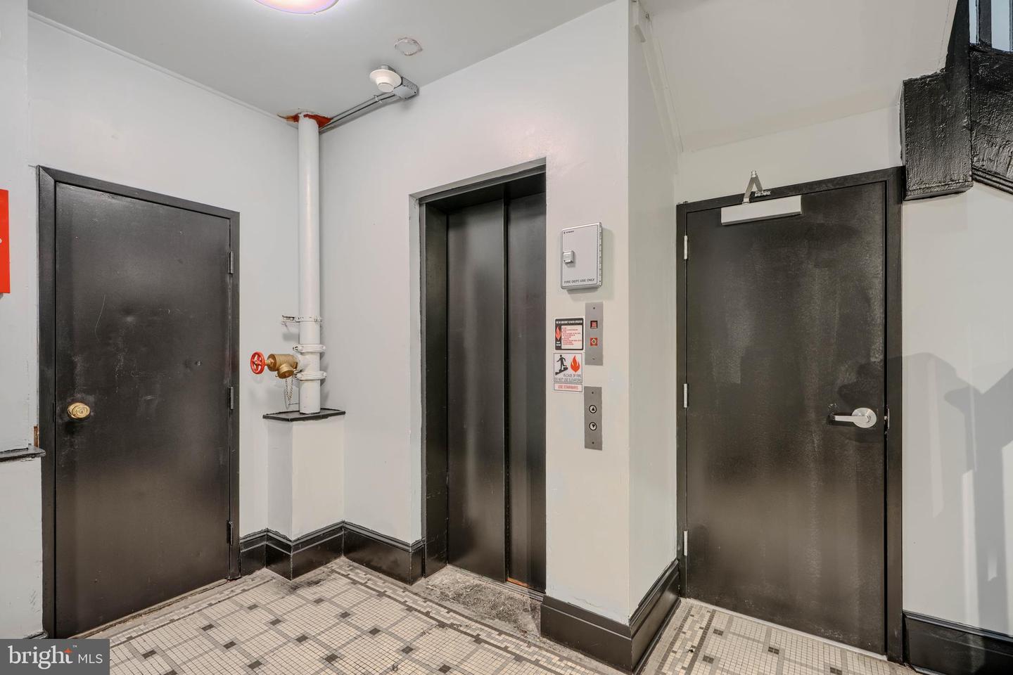 55 S Potomac St Property Photo 45