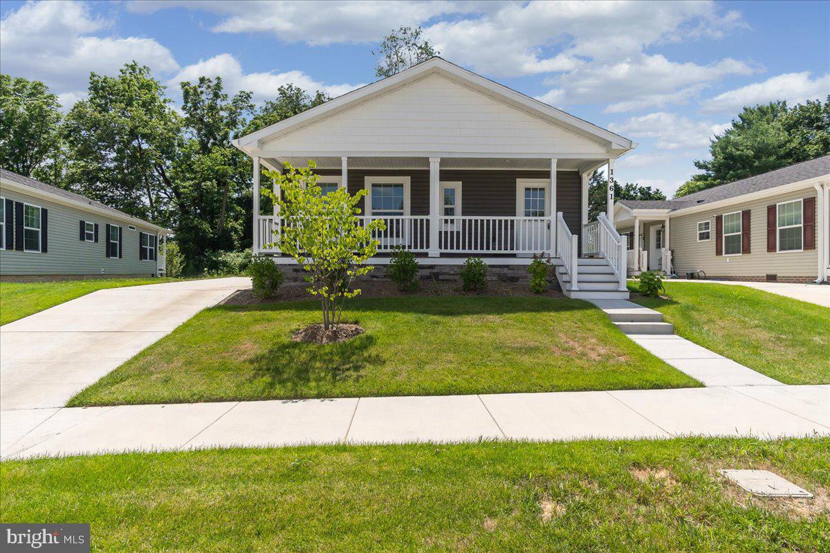 1361 Connecticut Ave Property Photo 4
