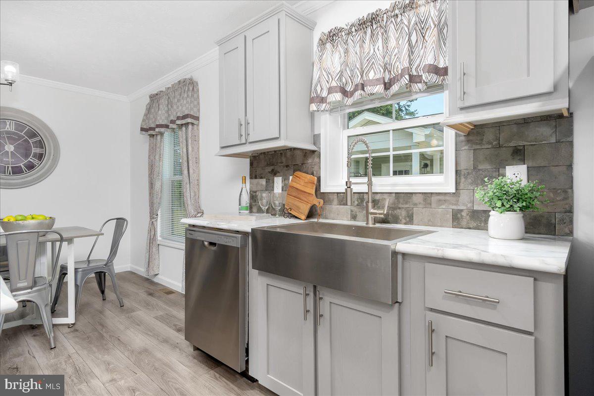 1361 Connecticut Ave Property Photo 16