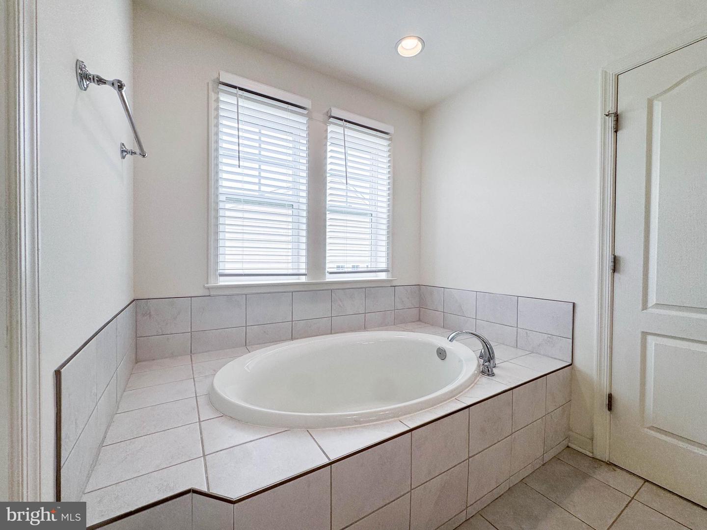 9322 Alloway Dr Property Photo 34