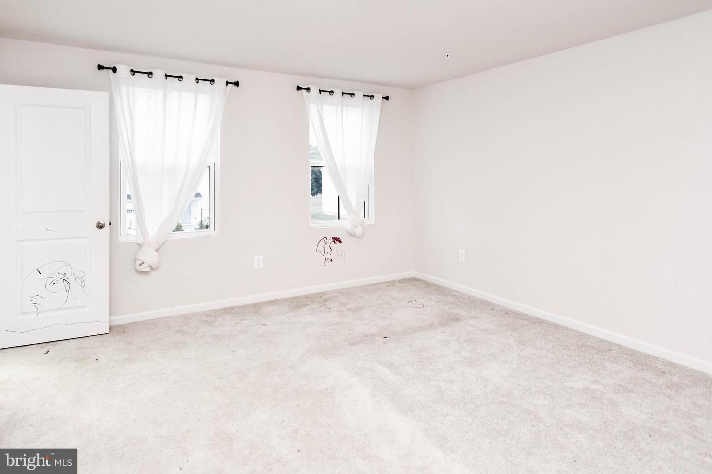 90 Charlotte St Property Photo 7