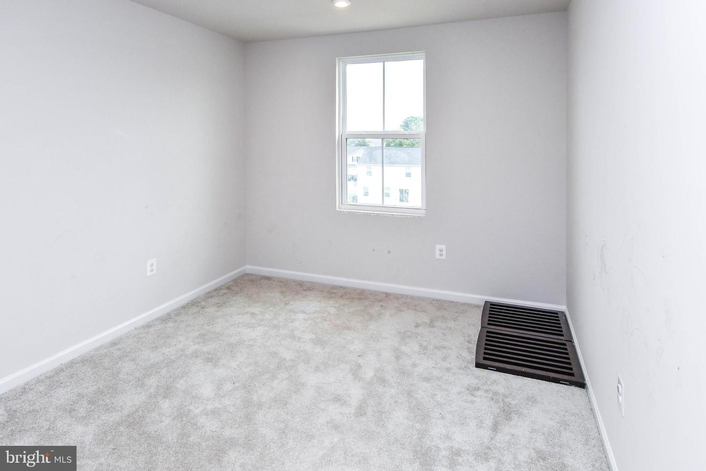 90 Charlotte St Property Photo 12