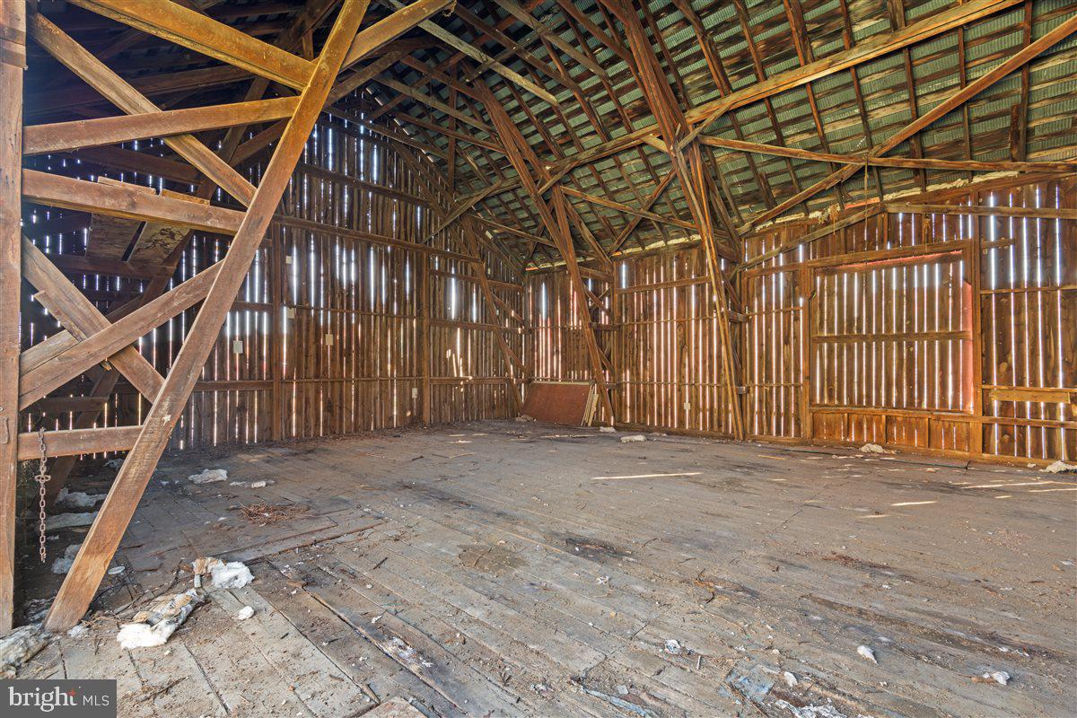 Pennsylvania Ave Property Photo 9
