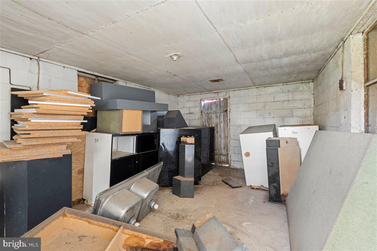 Pennsylvania Ave Property Photo 18