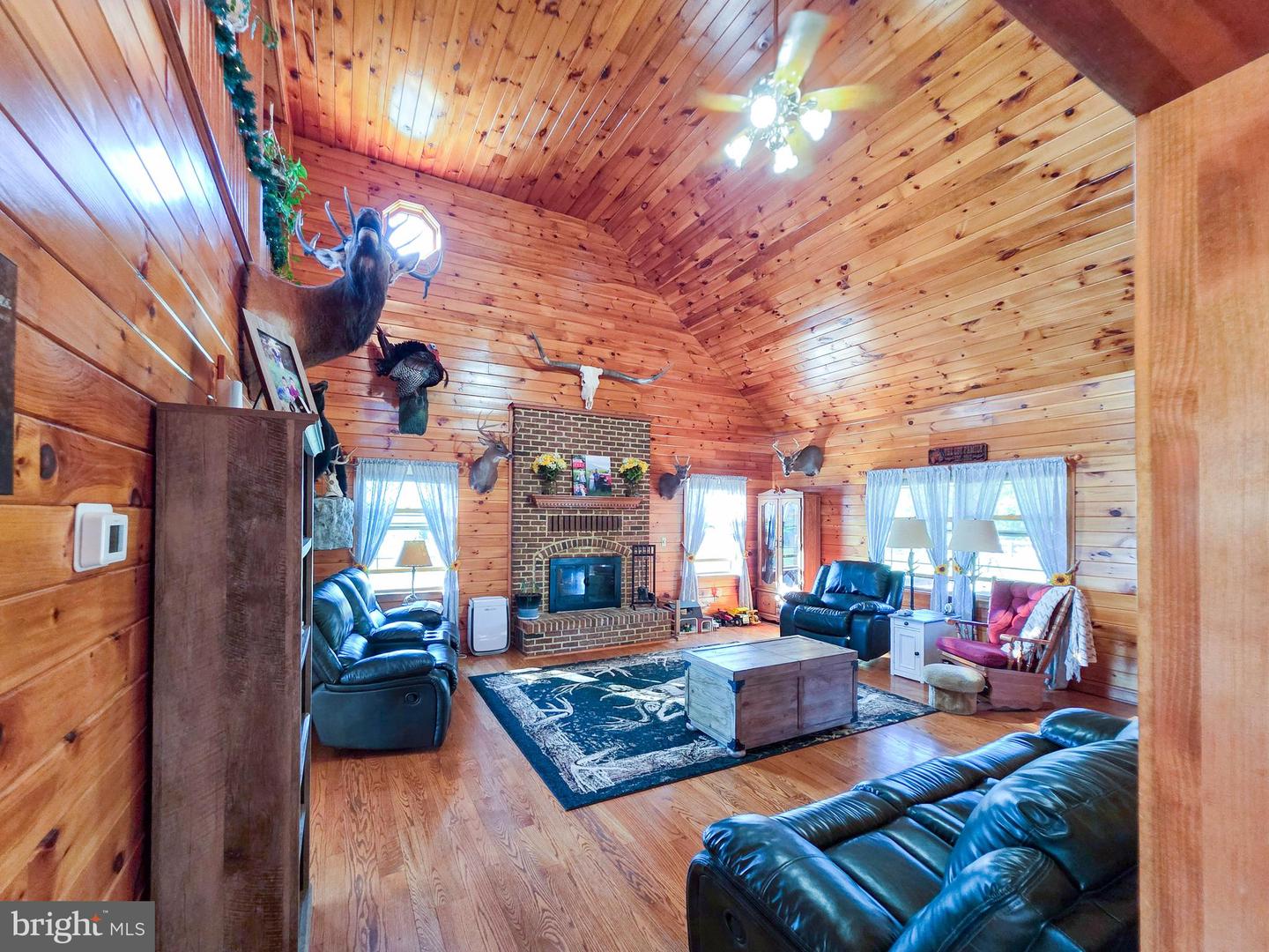 14637 Bain Rd Property Photo 8
