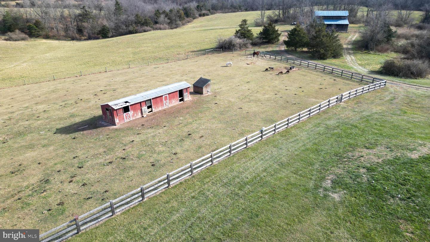 14637 Bain Rd Property Photo 104