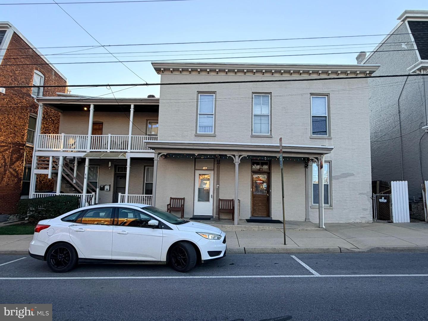 16 S Mulberry St Property Photo 3