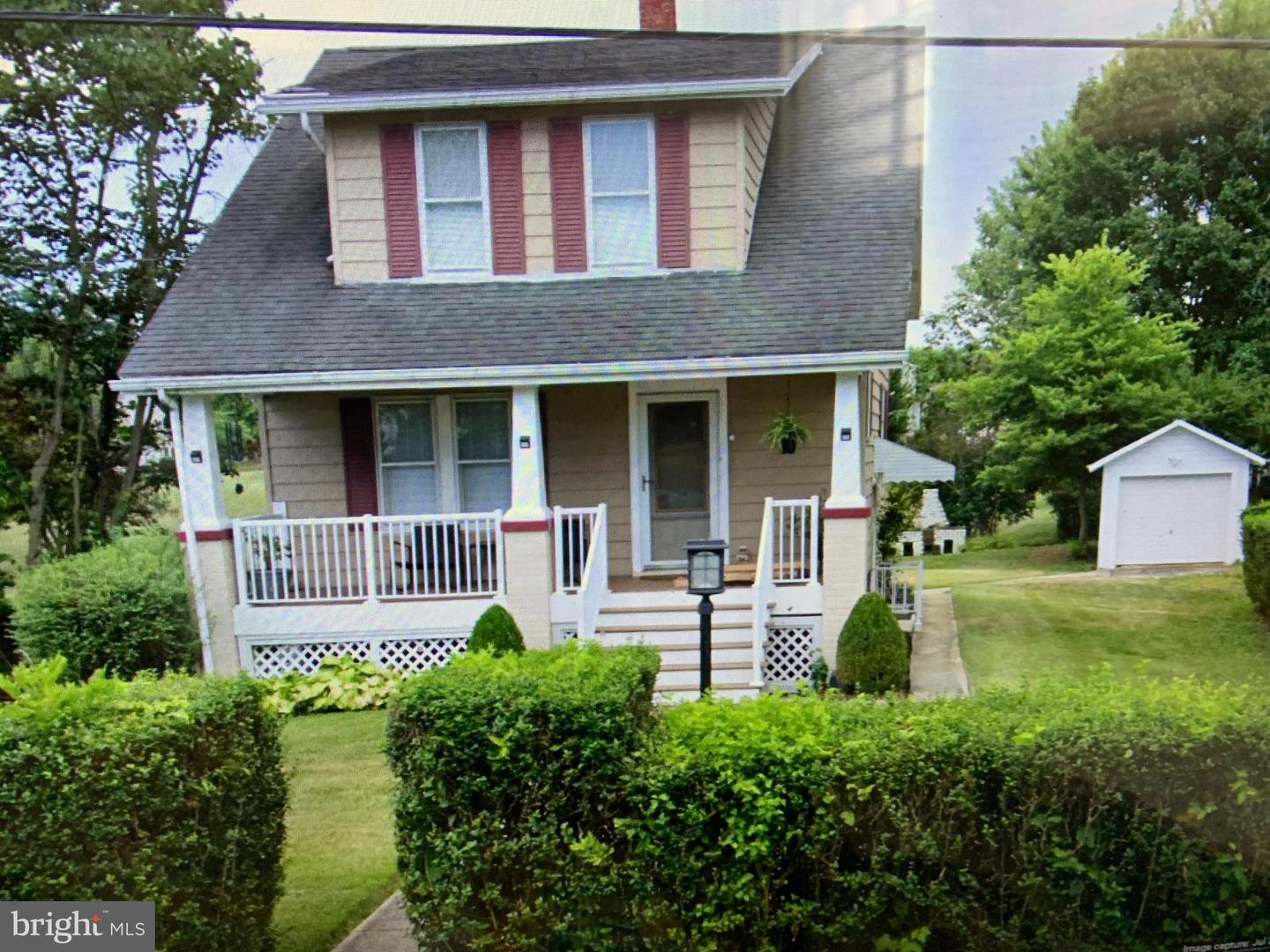 12207 W Lawn Ln Property Photo 1