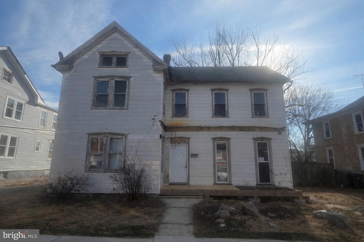 418 Mcdowell Ave Property Photo 1