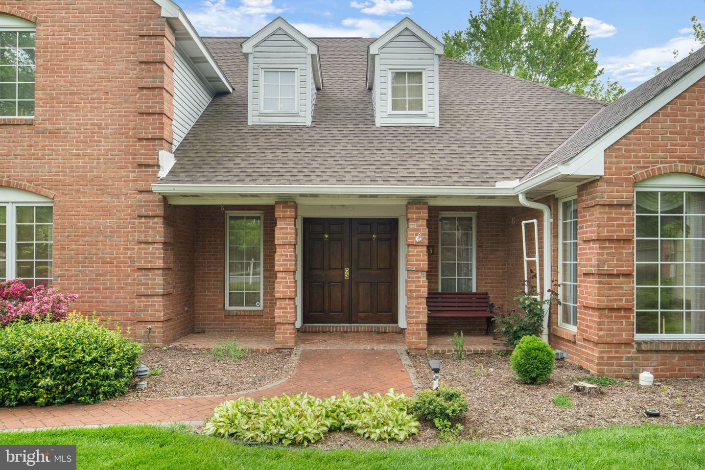 18903 Manchester Dr Property Photo 3