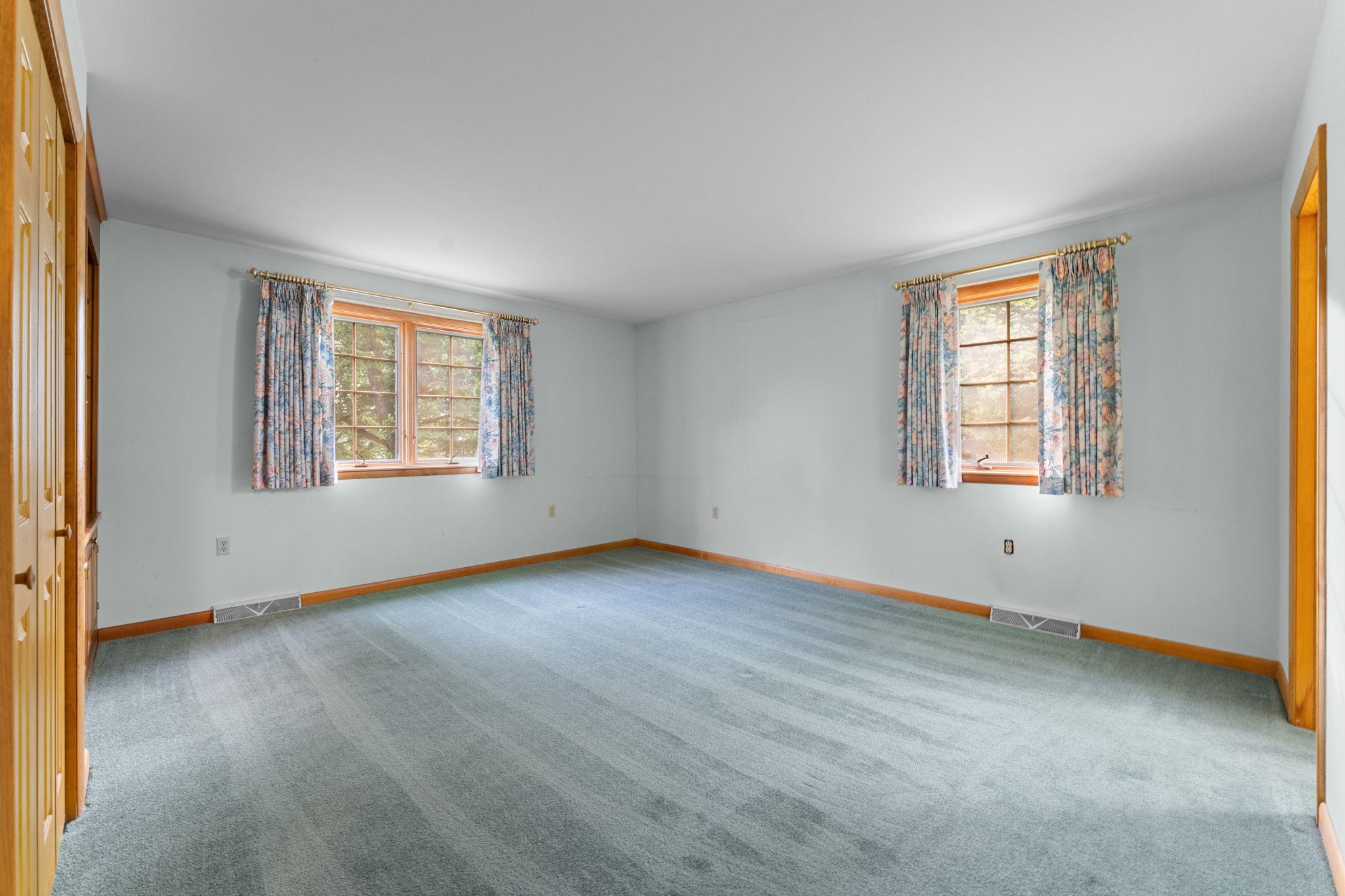 18903 Manchester Dr Property Photo 11
