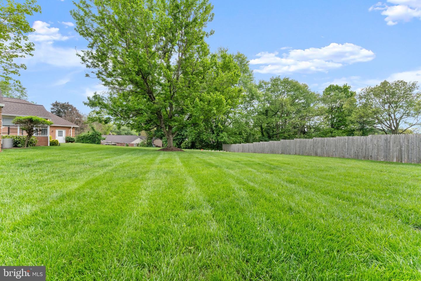 18903 Manchester Dr Property Photo 31